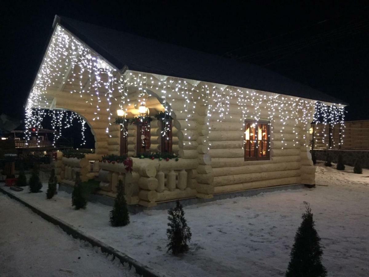 Hotel D' Magic Brosteni Zewnętrze zdjęcie