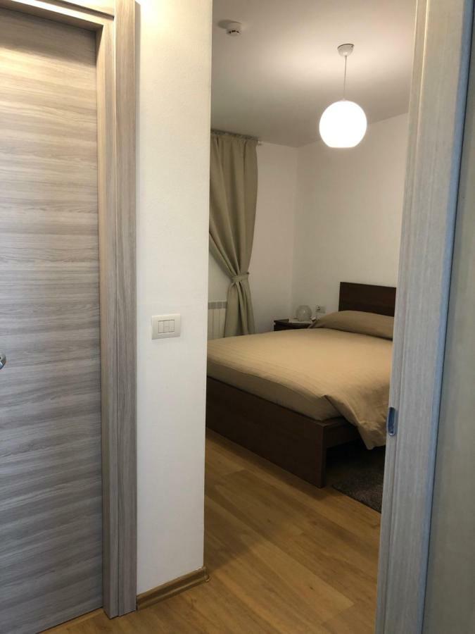 Hotel D' Magic Brosteni Zewnętrze zdjęcie