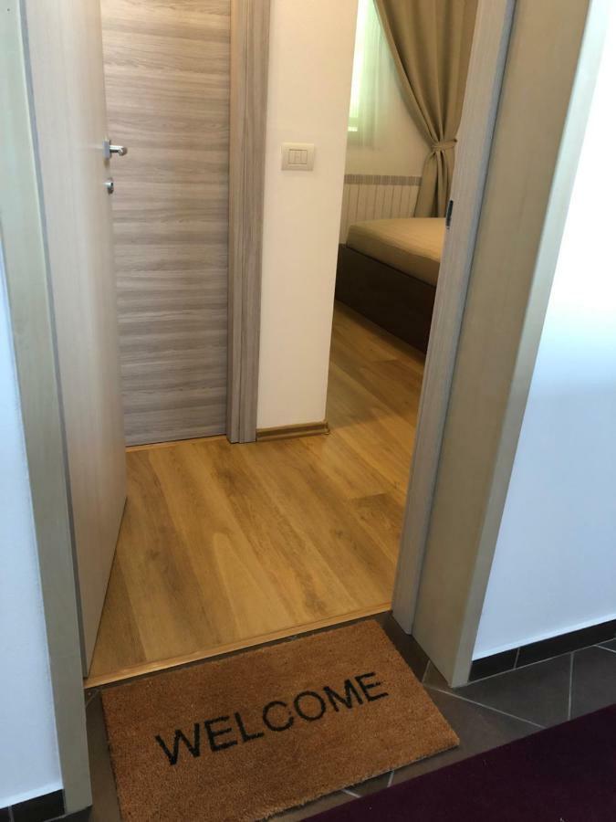Hotel D' Magic Brosteni Zewnętrze zdjęcie