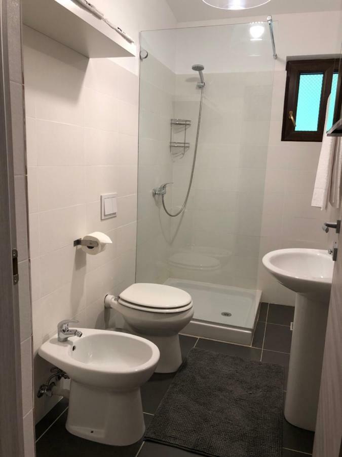 Hotel D' Magic Brosteni Zewnętrze zdjęcie